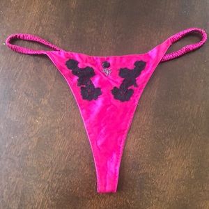 Victoria’s Secret Thong Small